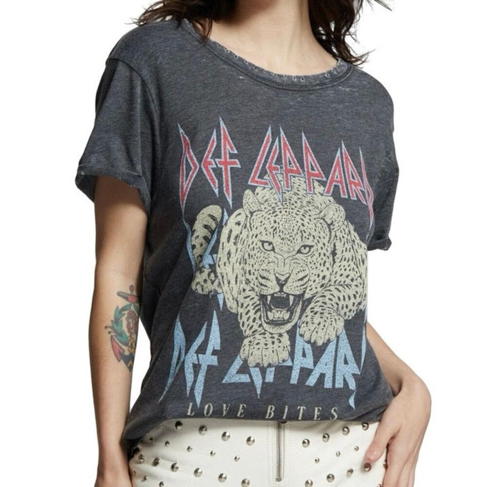 RECYCLED KARMA Retro Def Leppard Love Bites Distressed Fitted Tee New w/o Tag